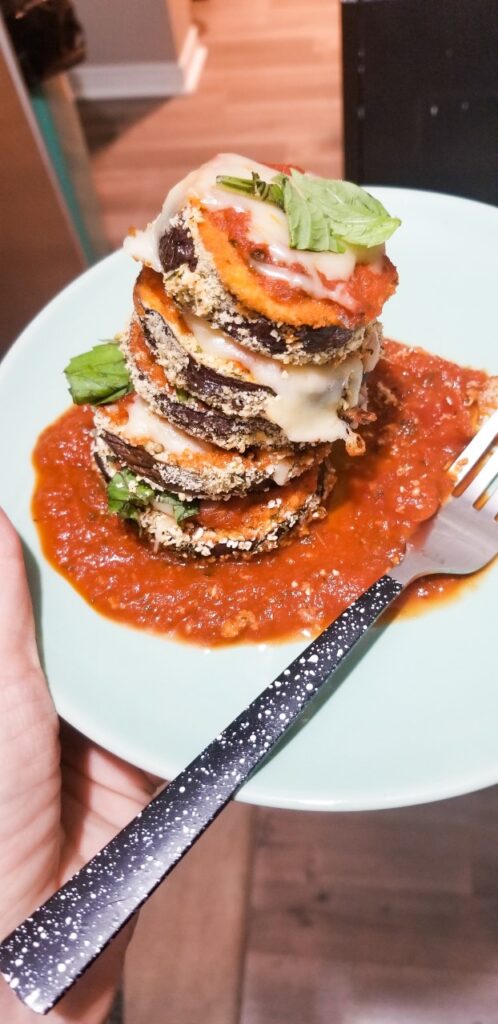 LOW FODMAP EGGPLANT PARMESAN ROUNDS (GLUTEN AND LACTOSE FREE)