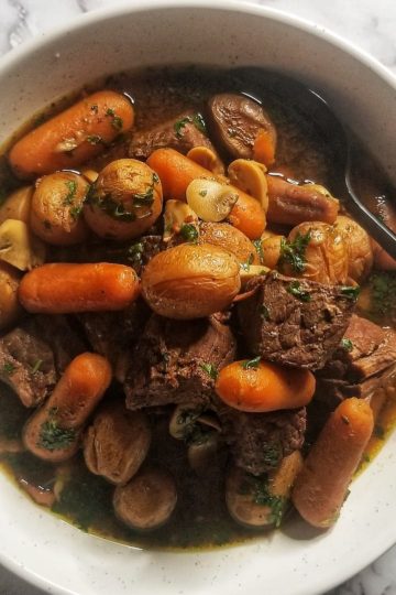 Slow Cooker Chunky Beef Stew made without onions or garlic (FODMAP friendly)