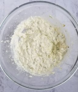 bowl of creamy white sauce