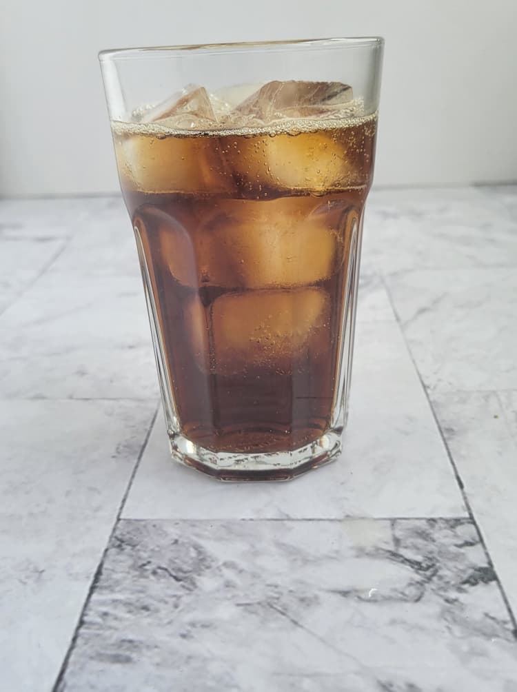 a cuba libre - glass with ice, rum and coke