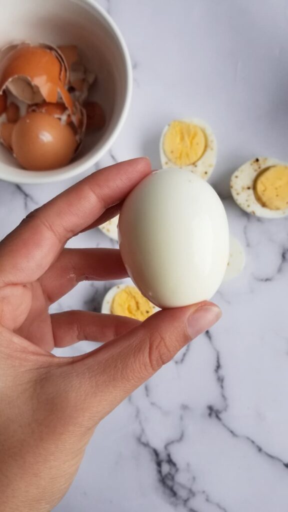 PERFECTLY HARD BOILED EGGS (IN THE INSTANT POT)