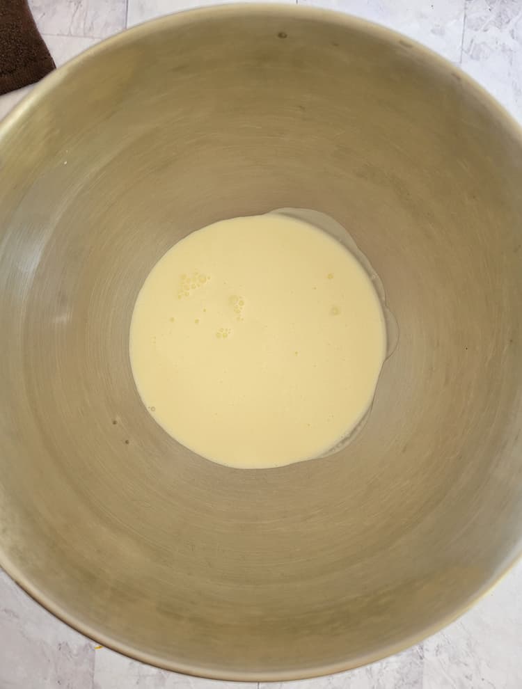 bowl of heavy cream