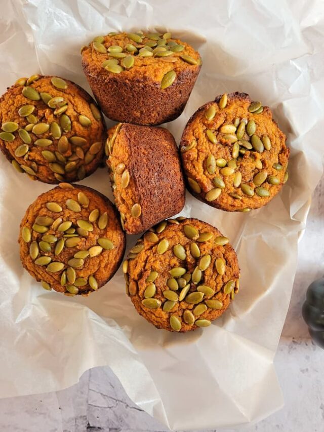 EASY RECIPE FOR PUMPKIN MUFFINS