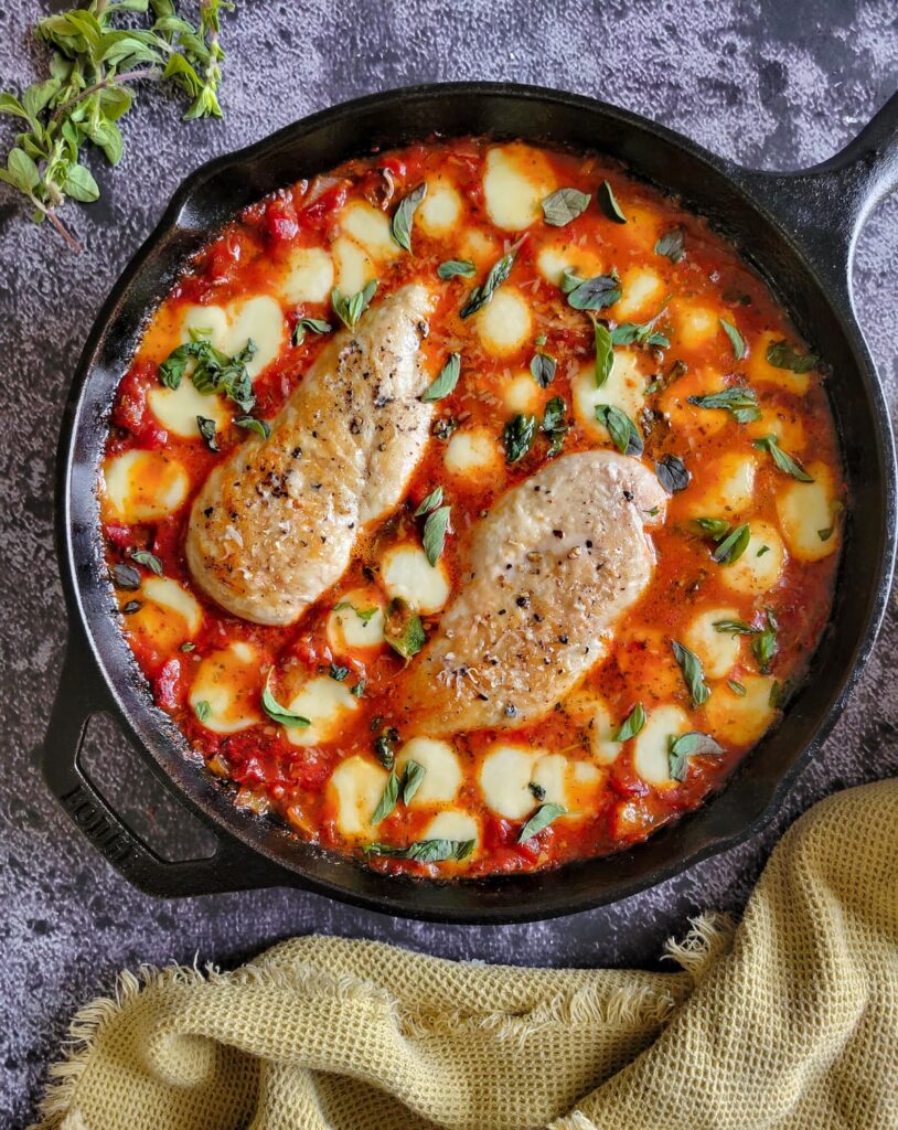 CHEESY CHICKEN SKILLET (ITALIAN STYLE)