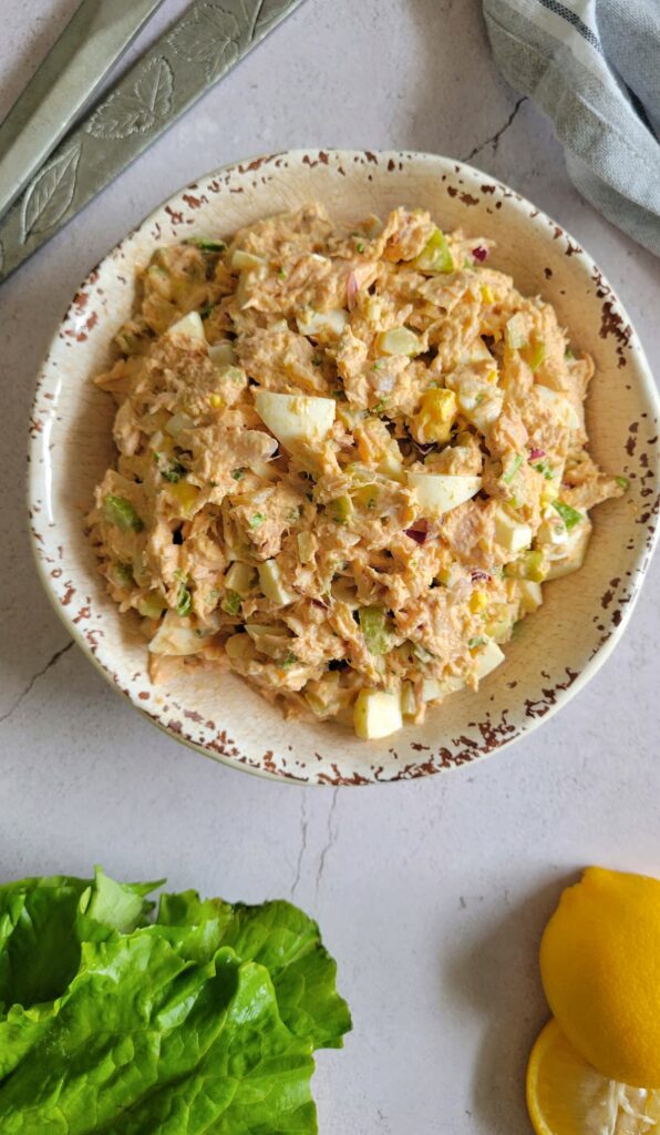 RECIPE FOR TUNA SALAD WITH EGGS