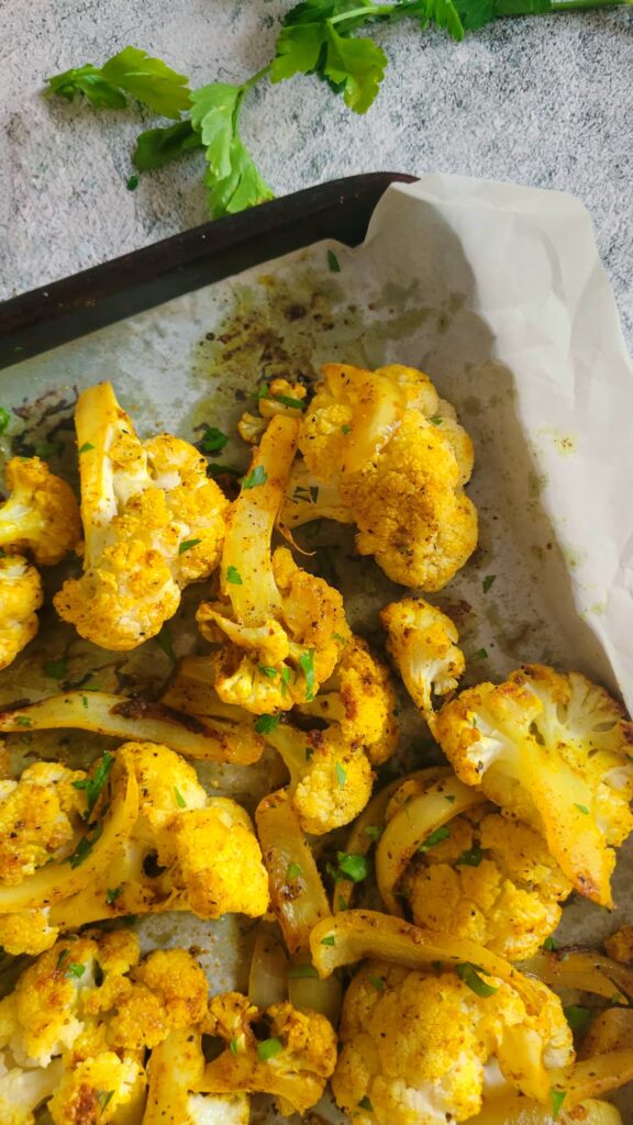 ROASTED CAULIFLOWER WITH CURRY