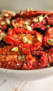 sun dried tomatoes and garlic