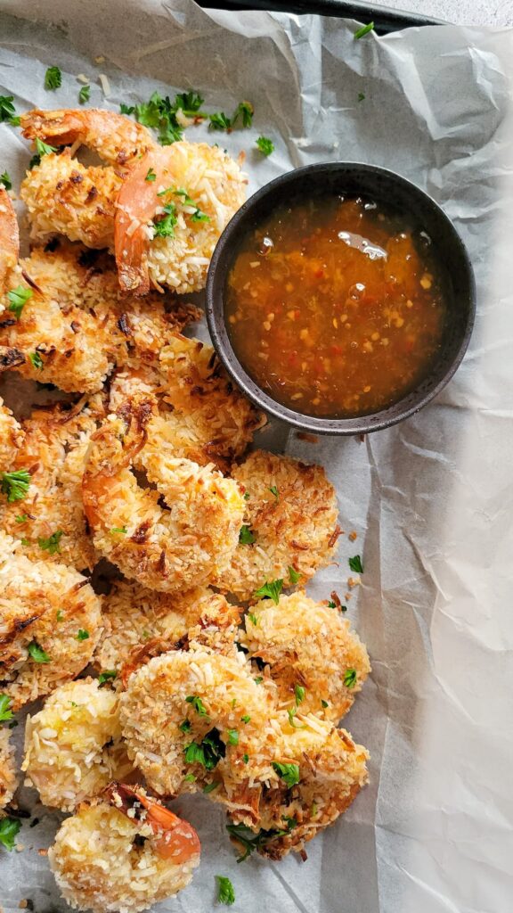 HEALTHY BAKED COCONUT SHRIMP