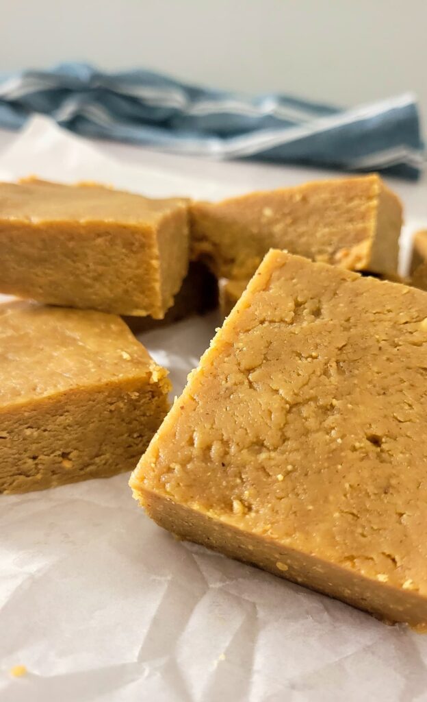 Easy Peanut Butter Fudge (2 ingredients!) Hip Hip Gourmet