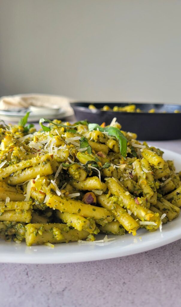 PASTA AL PESTO DI PISTACCHIO (PISTACHIO PESTO PASTA)