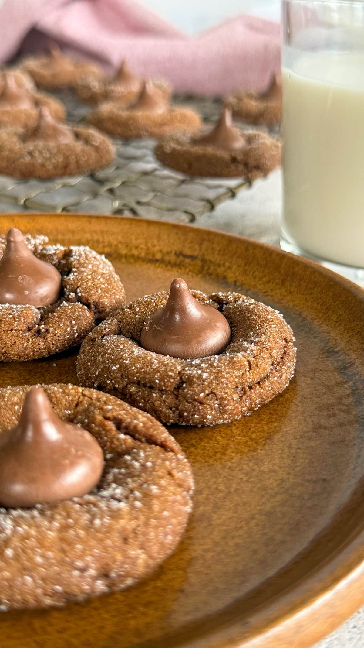 Gingerbread Kiss Cookies